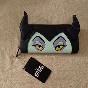 Disney Villains Maleficent Black and Green Clutch Original